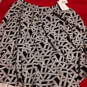 Madison skirt with pockets